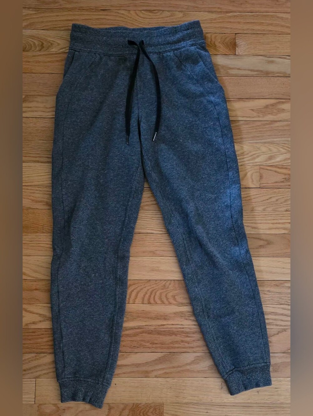 Lululemon Women's 4 Charcoal Gray High Rise Scuba Joggers